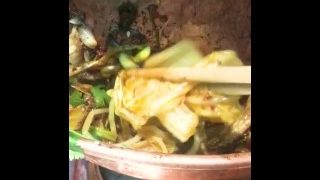 在宁波吃四川的牛蛙火锅
