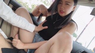 Swag女主播daisybaby超飢渴搭uber跟司機車震口爆fuck with uber driver in the car & Cum in mouth